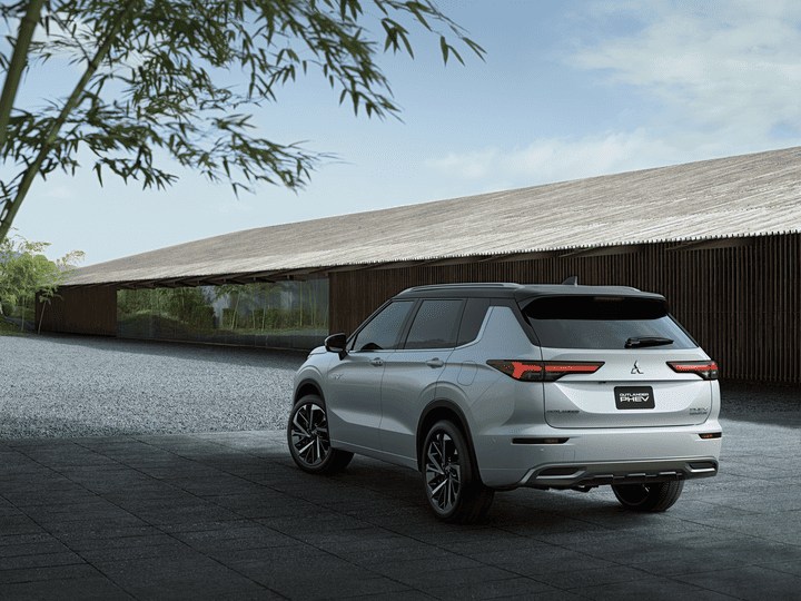 Mitsubishi Outlander - Foto 12
